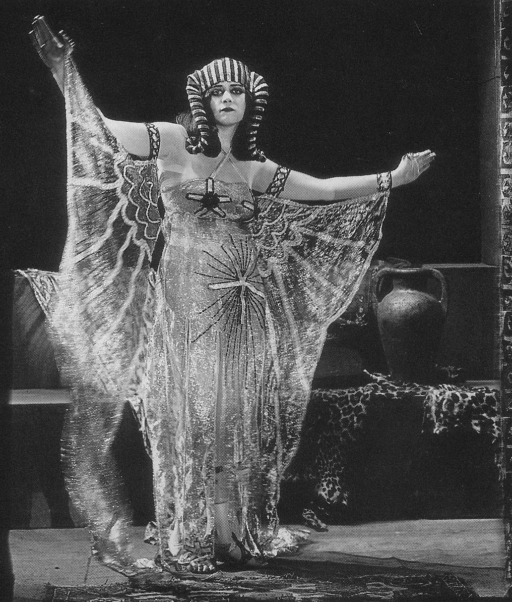 040-theda-bara-theredlist
