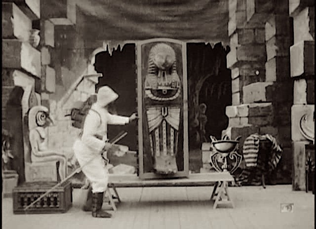 Méliès,_Infortunes_d'un_explorateur_(frammento,_Star_Film_234,_1900)